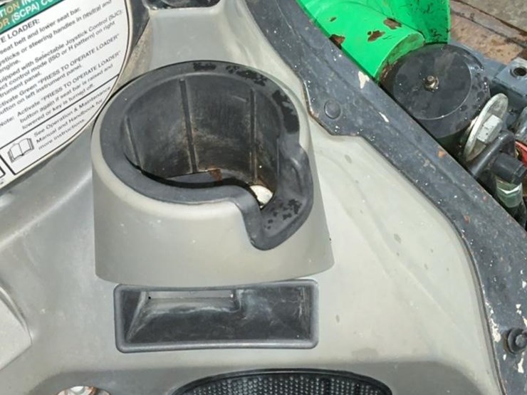 2018-bobcat-t740-image-34