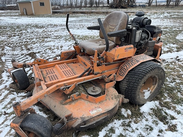 scag-turf-tiger-zero-turn-mower-image-13