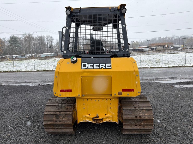 2023-deere-450k-image-6