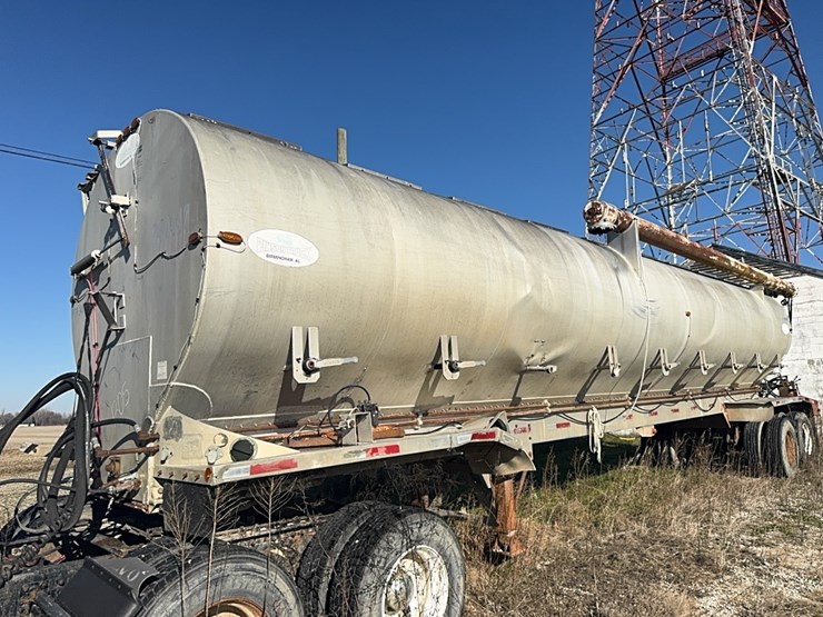 1997-pinson-aluminum-feed-delivery-trailer,-spring-suspension,-8-compartments,-*1p9ab3821vp255492*-image-2