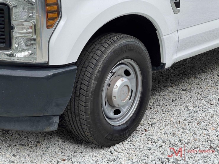 2019-ford-f250-xl-image-7