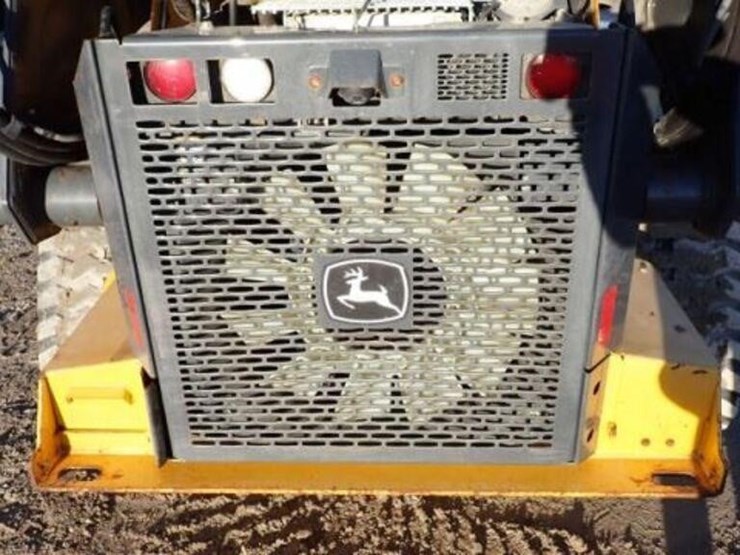 2019-deere-331g-image-33