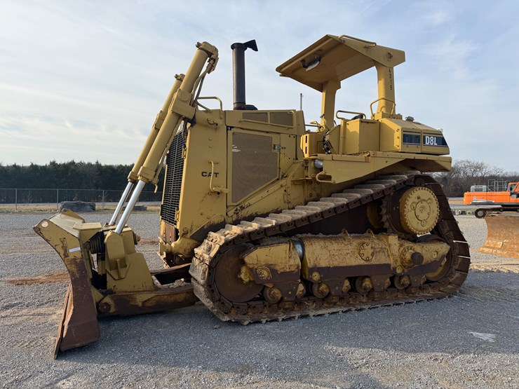 1986-caterpillar-d8l-image-1