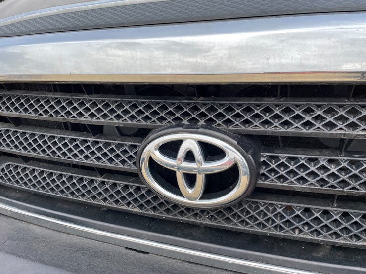 2007-toyota-tundra-sr5-image-9