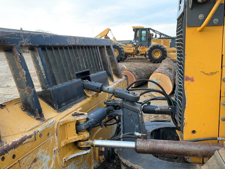 2016-deere-700k-image-27