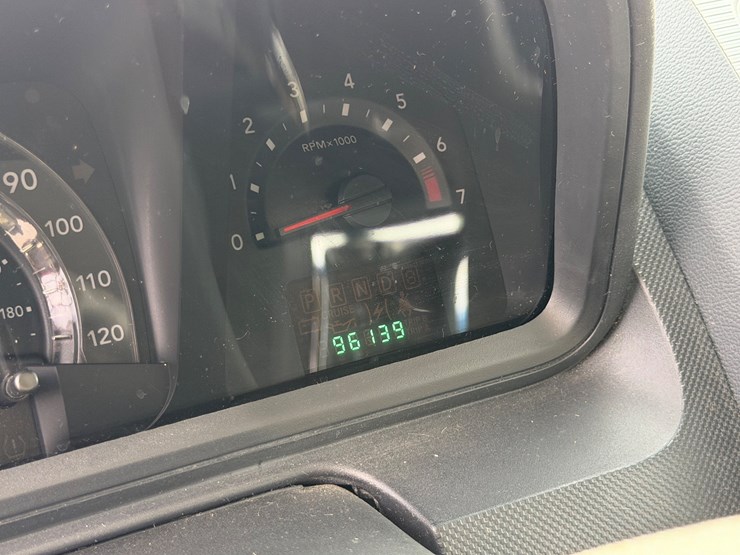 2010-dodge-journey-image-16