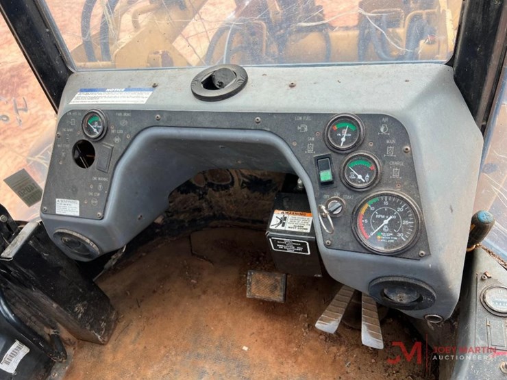 caterpillar-553c-image-17