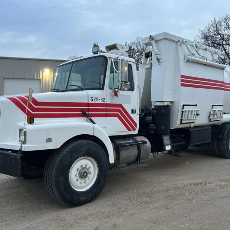 #1432 • 1992 Volvo (White GMC) Vac Truck