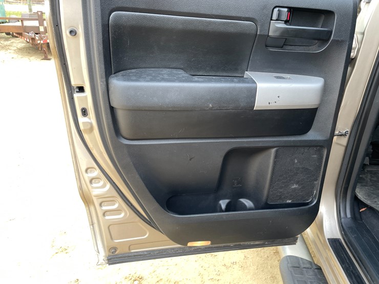 2007-toyota-tundra-sr5-image-52