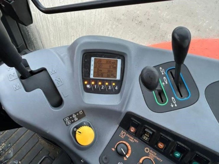 2012-kubota-m110gx-image-13