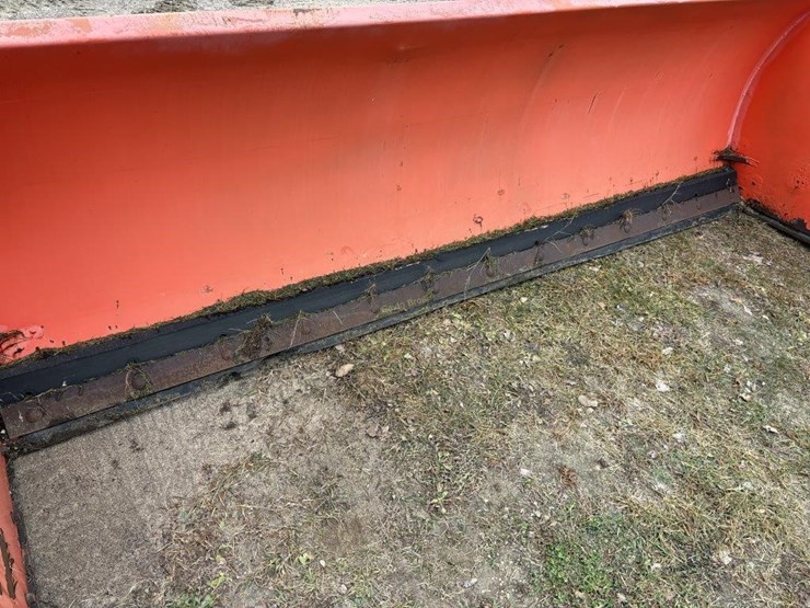 10'-bobcat-universal-attach-snow-pusher-image-3