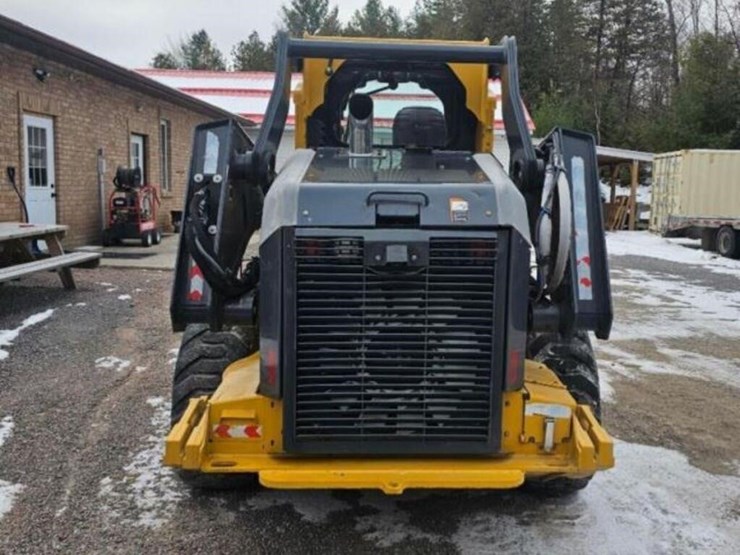 2020-deere-330g-image-7