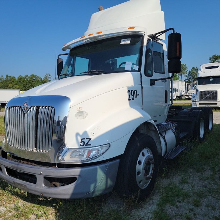 2009 INTERNATIONAL 8600