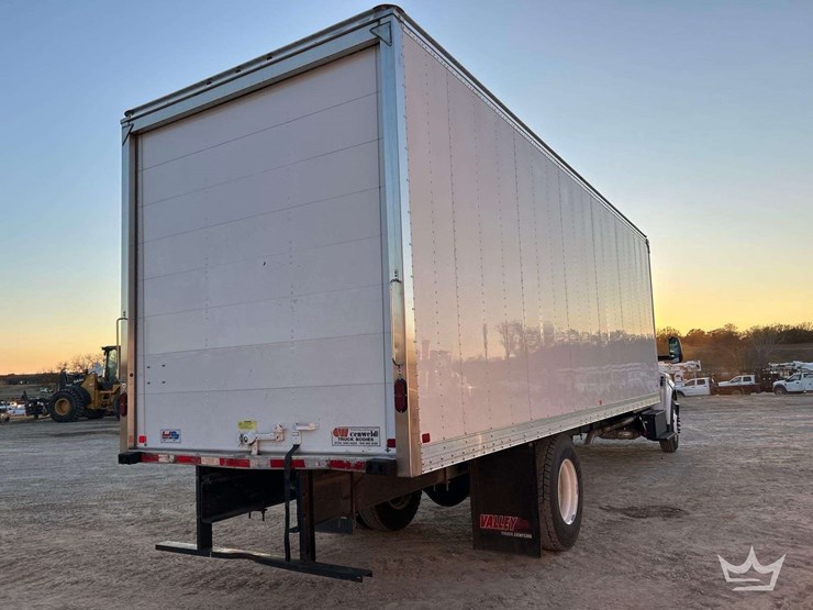 2024-ford-f750-image-4