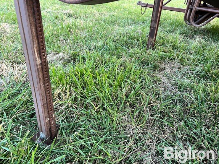 12'-portable-loading-chute-image-16