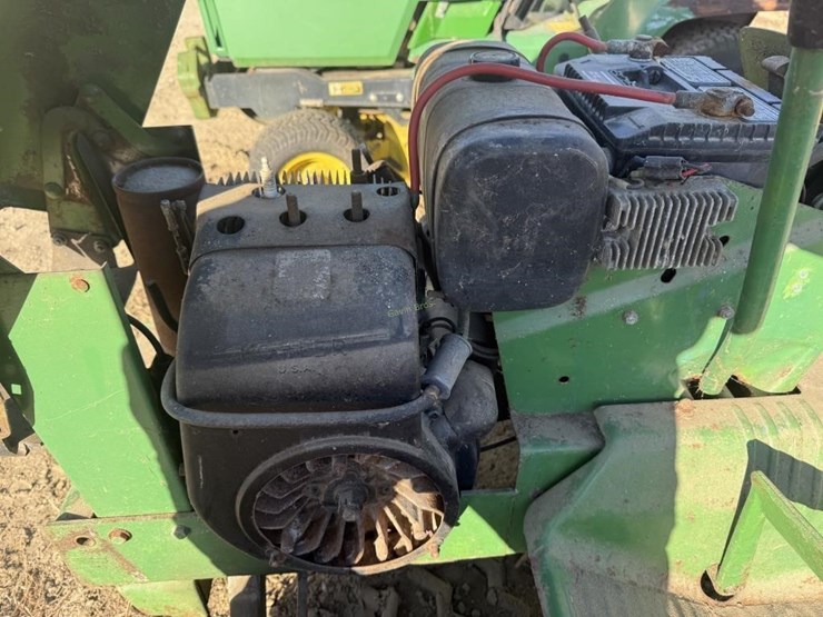 john-deere-112-image-4