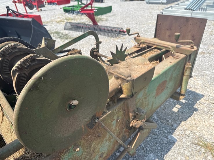 john-deere-24t-image-6