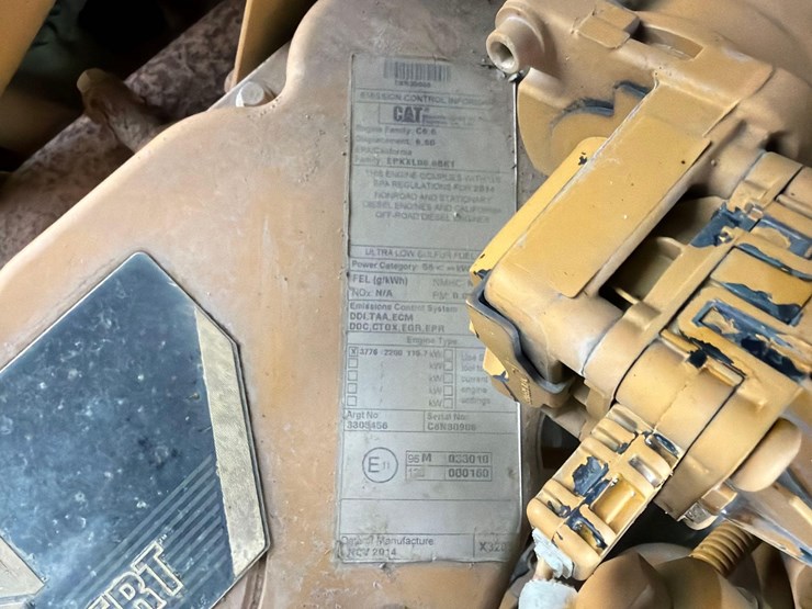 2015-caterpillar-d6k2-image-19
