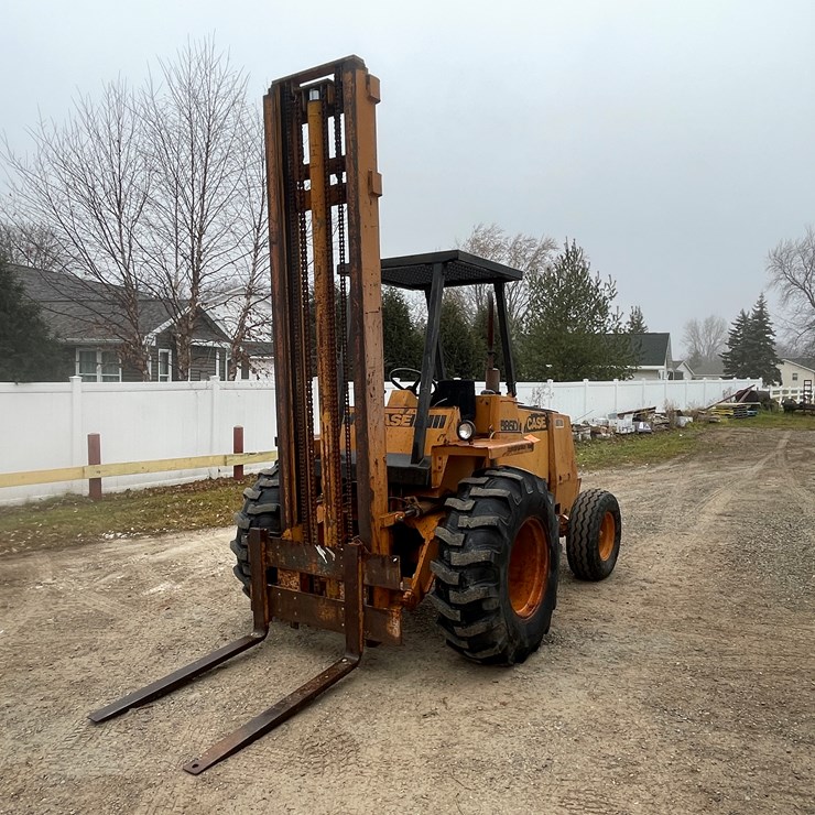 #452 • Case 585D Construction King Forklift (Appleton, WI)