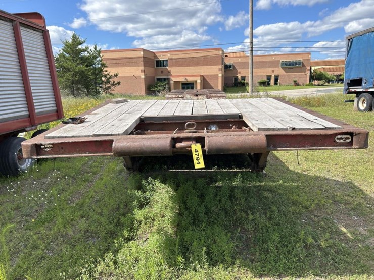 #1748-•-folding-neck-lowboy-trailer-image-8