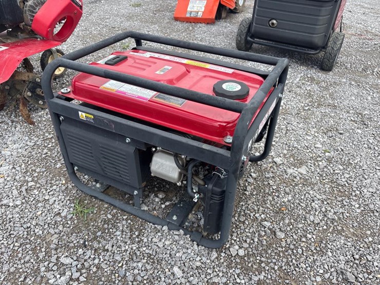 #29759-•-predator-4000w-portable-generator-image-2