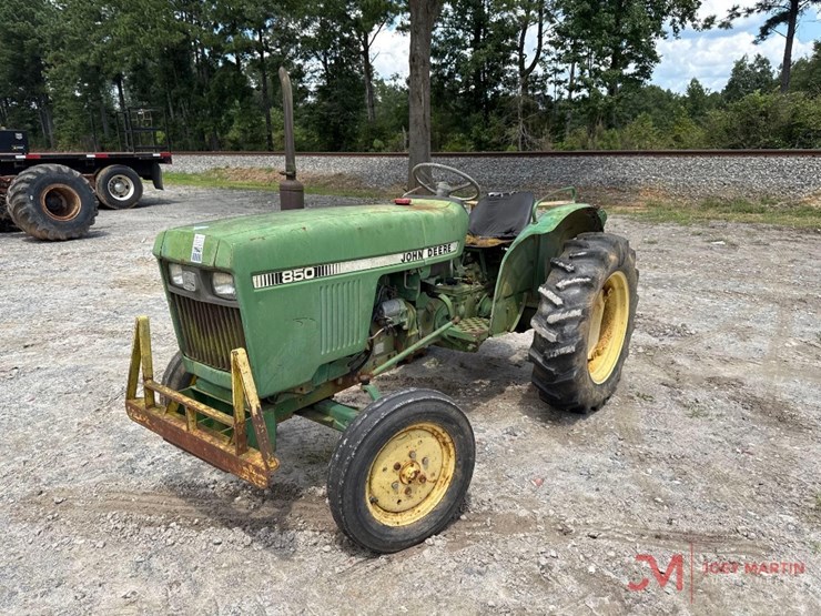 john-deere-850-image-4