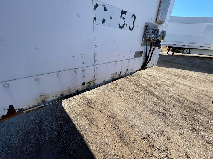 #318-•-2001-utility-trailer-mfg-co.-semi-trailer-(has-wi-title)-(denmark,-wi)-image-11