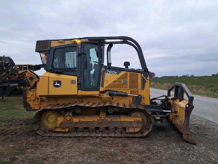 2016-deere-700k-image-6