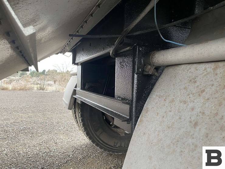 1995-wilson-48'-image-32