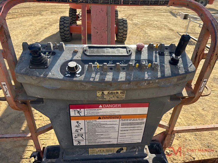 2006-jlg-460sj-image-13