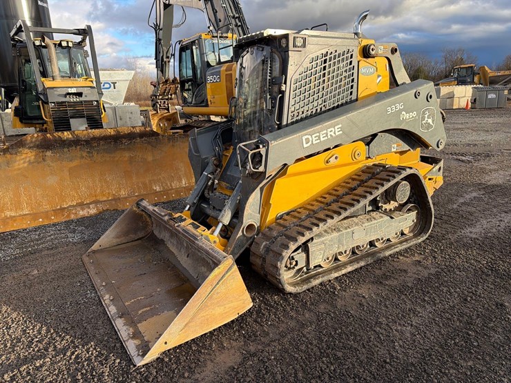 2021-deere-333g-image-2