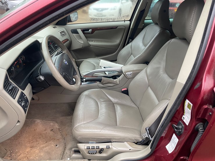 2006-volvo-xc70-image-26