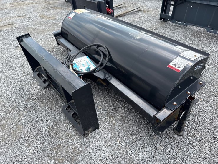 #29733-•-agrotk-72"-angle-broom-image-4