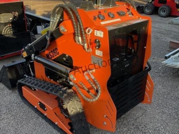 2025-mms-36c-stand-up-skid-steer-image-3