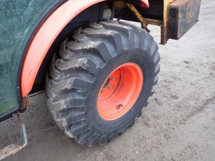 2014-kubota-b3350hsd-image-38