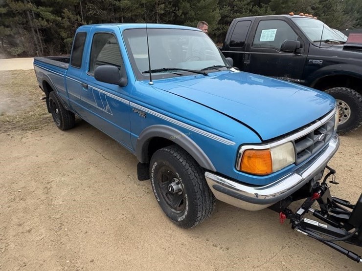 1994-ford-ranger-xlt-image-4