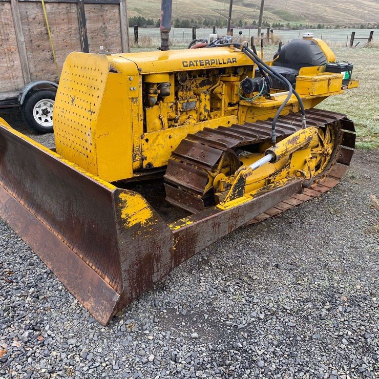 CATERPILLAR D2