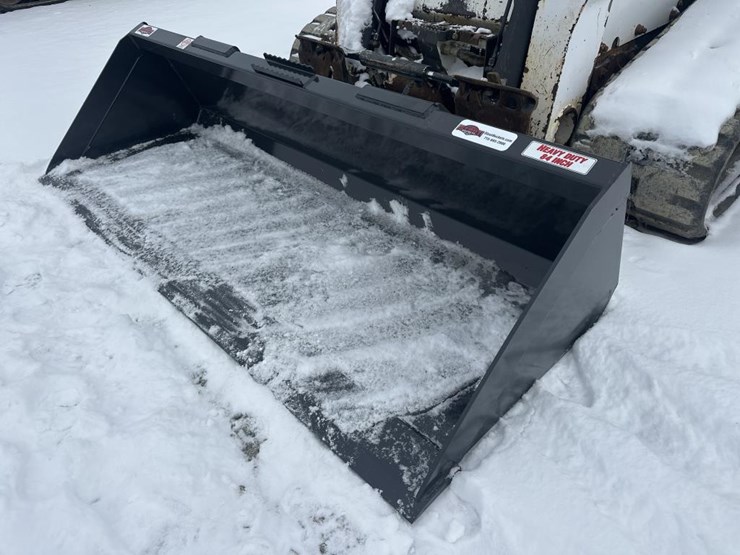 2013-bobcat-t770-image-60