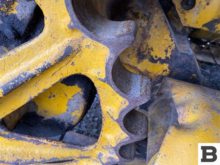 caterpillar-d2-image-14