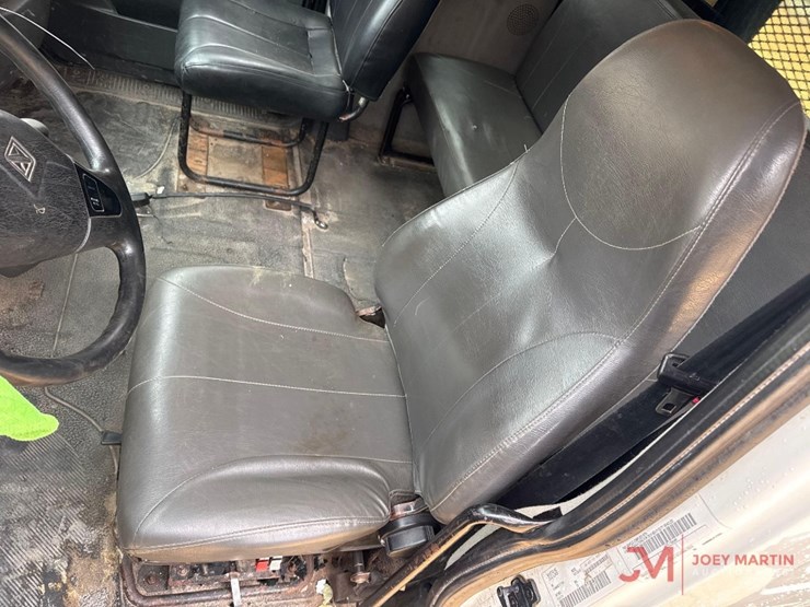 2015-international-4300-image-23