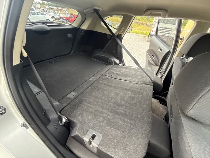 2012-nissan-rogue-image-11