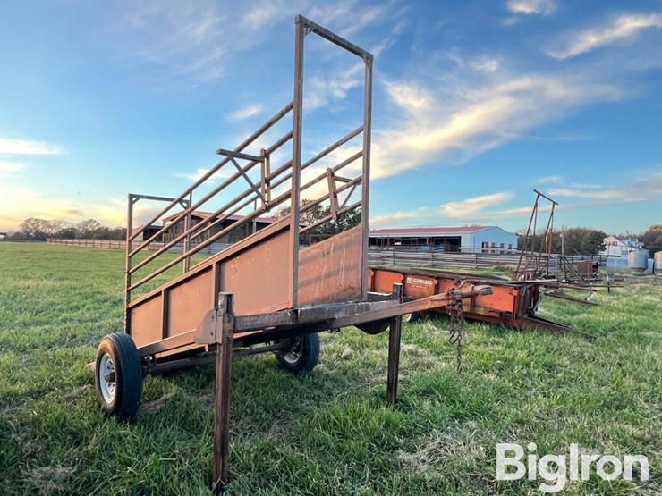 12'-portable-loading-chute-image-3