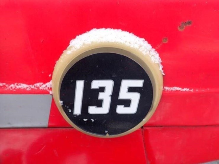 massey-ferguson-135-image-10