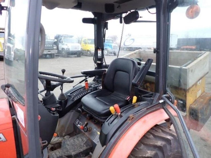 2014-kubota-b3350hsd-image-22