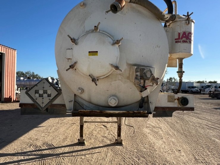 2011-troxell-130bbl-image-2