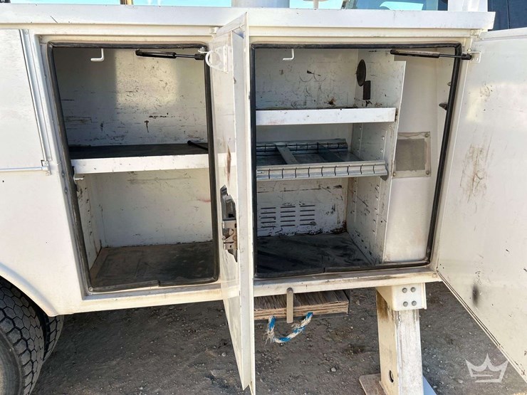 2019-ford-f550-image-34