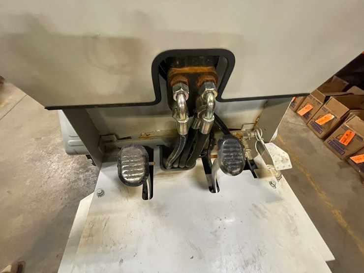 #1386-•-fland-4x4-front-loader-(ica)-image-14