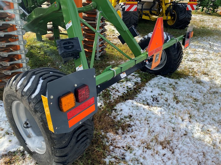 #1147-•-2022-amazone-6002-2-pull-type-disc-(waldo,-wi)-image-27