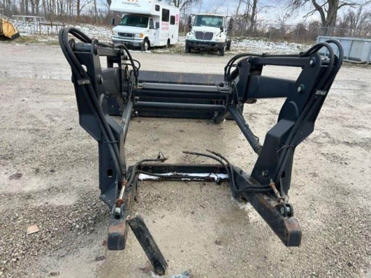 2008-new-holland-tv145-image-79