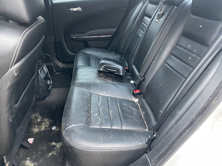 #268-•-2011-dodge-charger-(rhinelander,-wi)(title-in-delay)-image-25